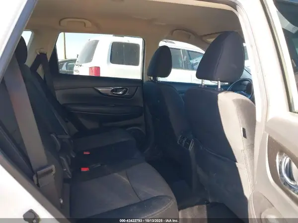KNMAT2MT2JP525498 2018 NISSAN ROGUE - Image 8