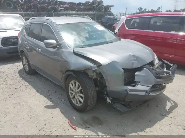 KNMAT2MT2JP531396 2018 NISSAN ROGUE - Image 1