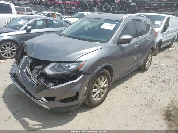 KNMAT2MT2JP531396 2018 NISSAN ROGUE - Image 2