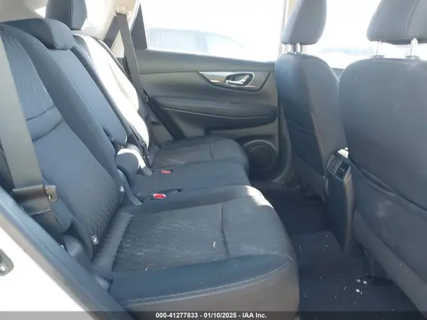 KNMAT2MT2JP531902 2018 NISSAN ROGUE - Image 8