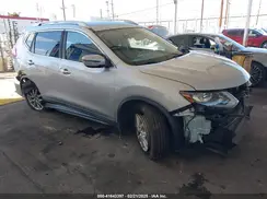 KNMAT2MT2JP547548 2018 NISSAN ROGUE