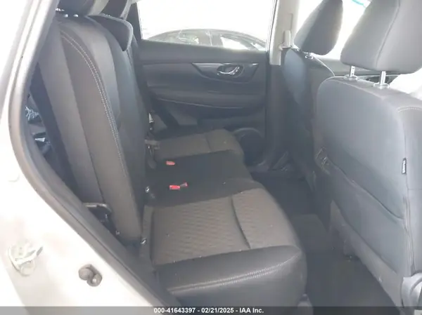 KNMAT2MT2JP547548 2018 NISSAN ROGUE - Image 8