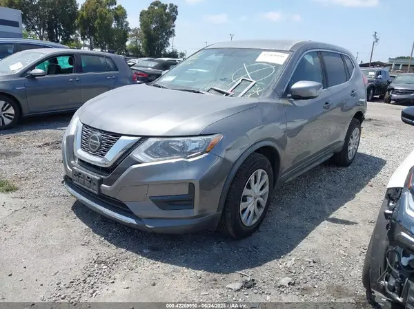 KNMAT2MT2JP548506 2018 NISSAN ROGUE - Image 2