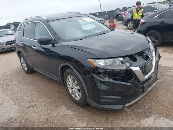 KNMAT2MT2JP549106 2018 NISSAN ROGUE - Image 1