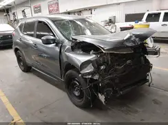 KNMAT2MT2JP555312 2018 NISSAN ROGUE