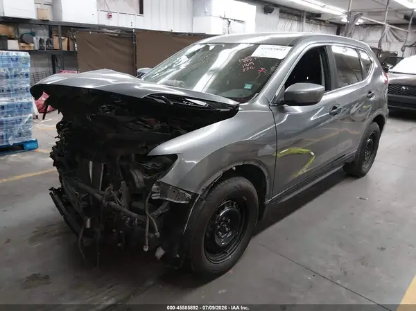 KNMAT2MT2JP555312 2018 NISSAN ROGUE - Image 2