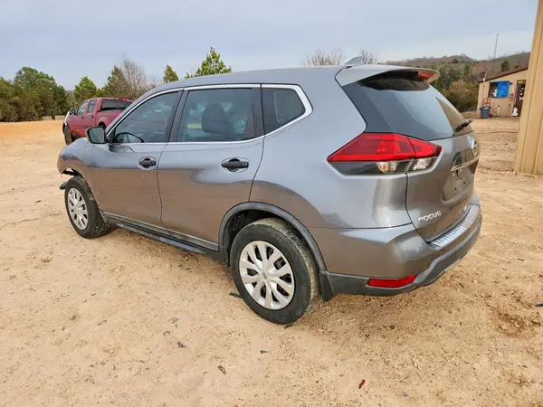 KNMAT2MT2JP557433 2018 NISSAN ROGUE - Image 2