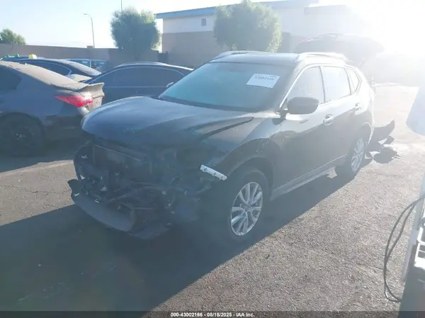 KNMAT2MT2JP562714 2018 NISSAN ROGUE - Image 2