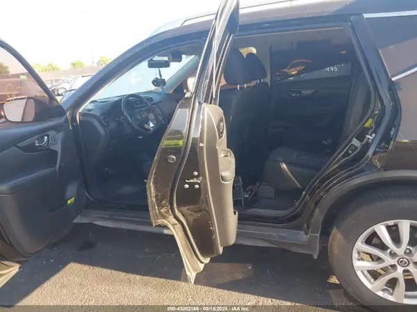 KNMAT2MT2JP562714 2018 NISSAN ROGUE - Image 8