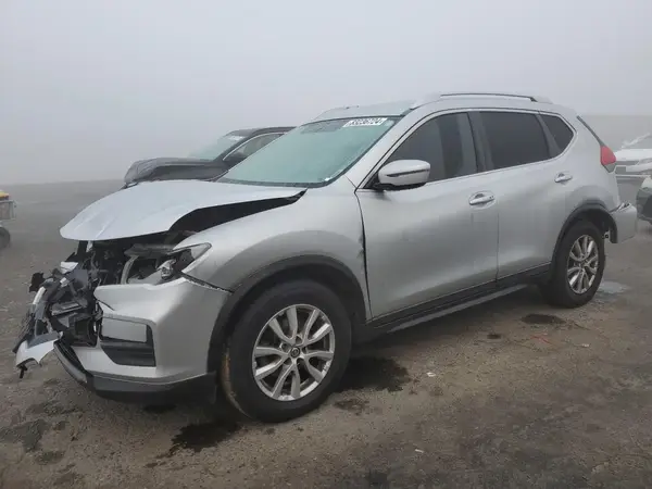 KNMAT2MT2JP569422 2018 NISSAN ROGUE - Image 1