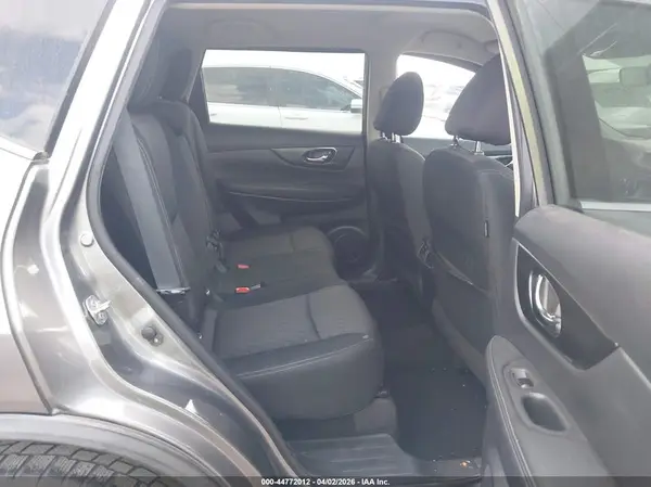 KNMAT2MT2JP573728 2018 NISSAN ROGUE - Image 8