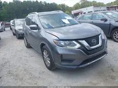 KNMAT2MT2JP573924 2018 NISSAN ROGUE