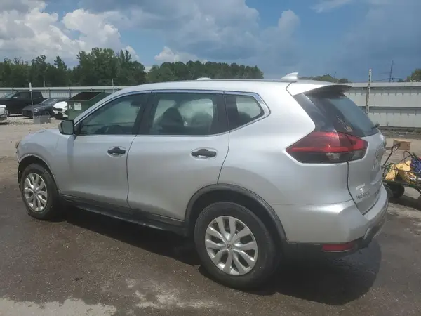 KNMAT2MT2JP575785 2018 NISSAN ROGUE - Image 2