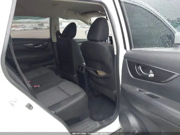 KNMAT2MT2JP576225 2018 NISSAN ROGUE - Image 8