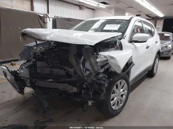 KNMAT2MT2JP576600 2018 NISSAN ROGUE - Image 2