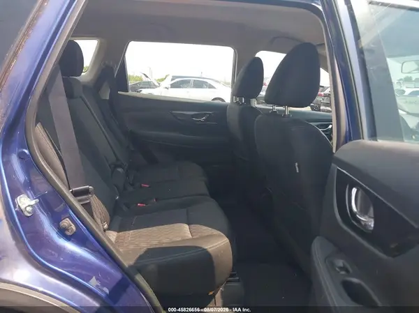 KNMAT2MT2JP581215 2018 NISSAN ROGUE - Image 8