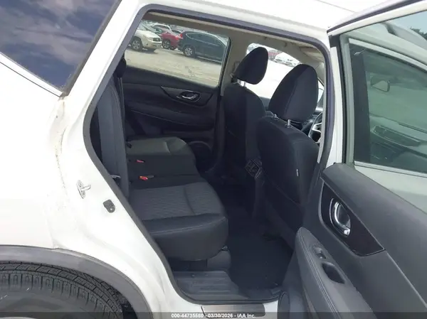 KNMAT2MT2JP582395 2018 NISSAN ROGUE - Image 8