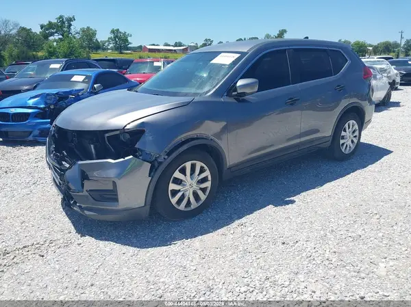 KNMAT2MT2JP582588 2018 NISSAN ROGUE - Image 2