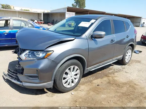 KNMAT2MT2JP583191 2018 NISSAN ROGUE - Image 2