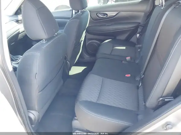 KNMAT2MT2JP583952 2018 NISSAN ROGUE - Image 8