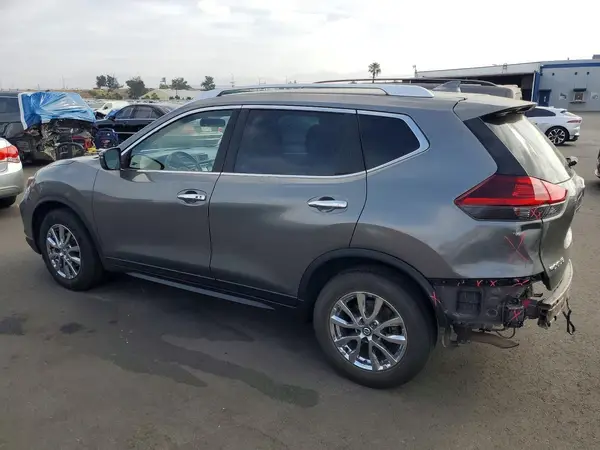 KNMAT2MT2JP588844 2018 NISSAN ROGUE - Image 2