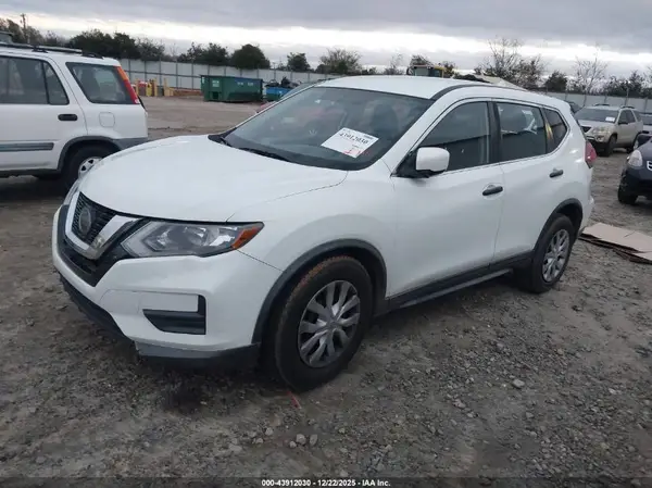 KNMAT2MT2JP597513 2018 NISSAN ROGUE - Image 2