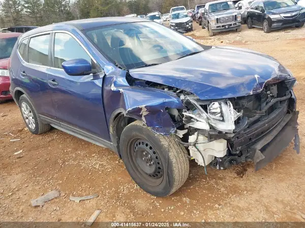 KNMAT2MT2JP598371 2018 NISSAN ROGUE - Image 1