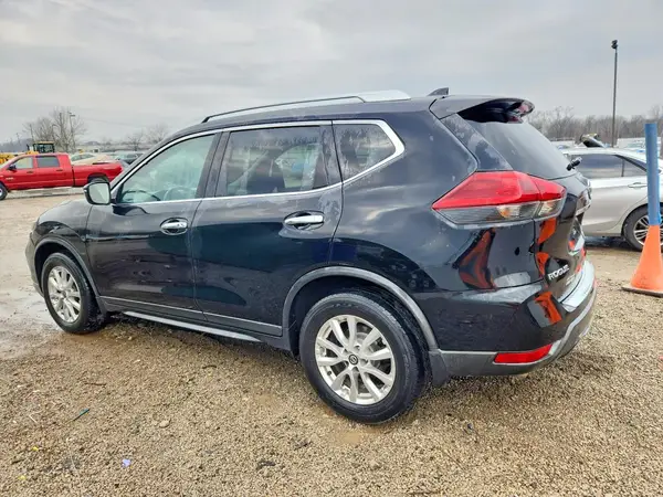 KNMAT2MT2JP600202 2018 NISSAN ROGUE - Image 2