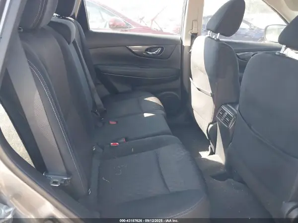 KNMAT2MT2JP602824 2018 NISSAN ROGUE - Image 8