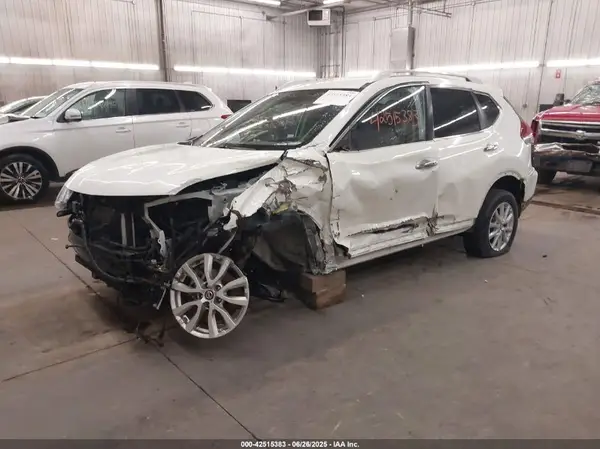 KNMAT2MT2JP604217 2018 NISSAN ROGUE - Image 2