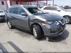 KNMAT2MT2JP605982 2018 NISSAN ROGUE
