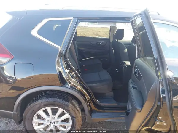 KNMAT2MT2JP606534 2018 NISSAN ROGUE - Image 8
