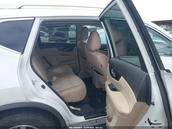 KNMAT2MT2JP608090 2018 NISSAN ROGUE - Image 8