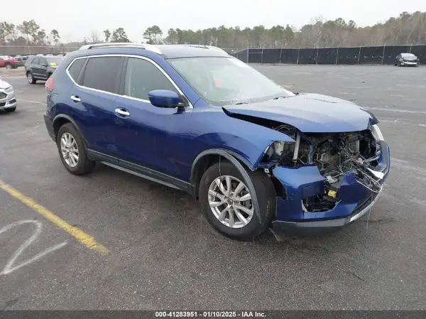 KNMAT2MT2JP608588 2018 NISSAN ROGUE - Image 1