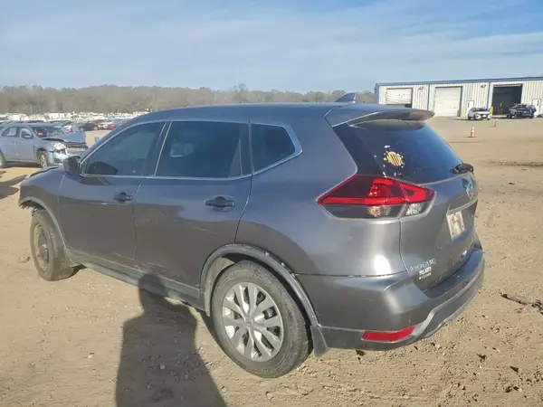 KNMAT2MT2JP611393 2018 NISSAN ROGUE - Image 2