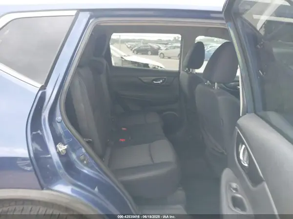 KNMAT2MT2JP612334 2018 NISSAN ROGUE - Image 8
