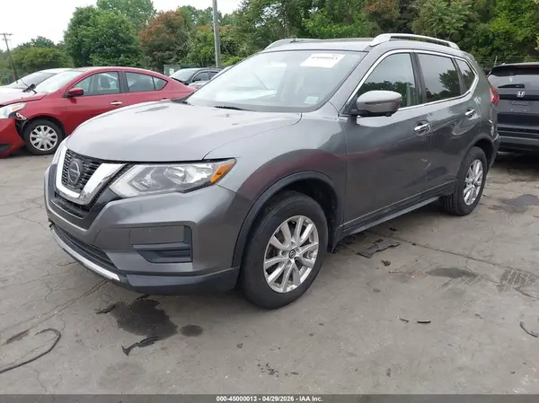 KNMAT2MT2JP617890 2018 NISSAN ROGUE - Image 2