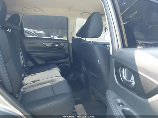KNMAT2MT2JP618344 2018 NISSAN ROGUE - Image 8