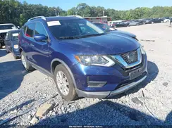 KNMAT2MT2JP622555 2018 NISSAN ROGUE