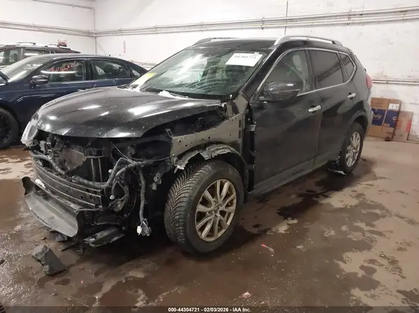KNMAT2MT2KP500179 2019 NISSAN ROGUE - Image 2