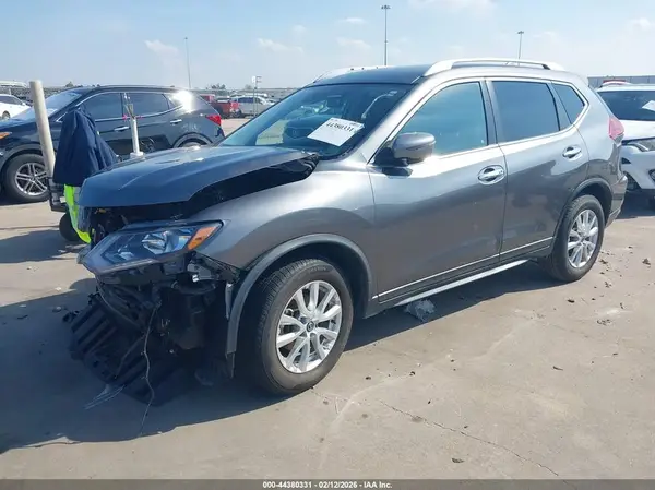 KNMAT2MT2KP504989 2019 NISSAN ROGUE - Image 2