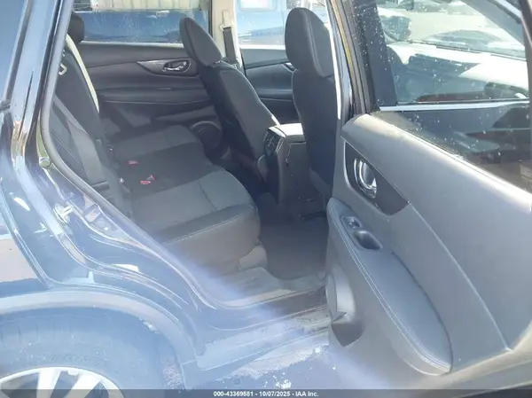 KNMAT2MT2KP505821 2019 NISSAN ROGUE - Image 8