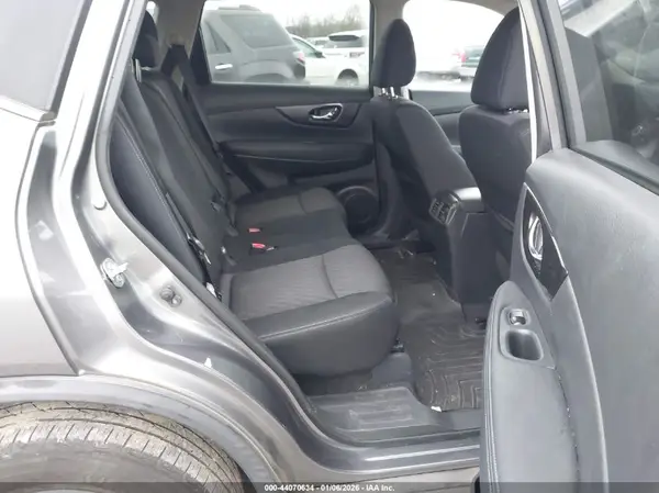 KNMAT2MT2KP505849 2019 NISSAN ROGUE - Image 8