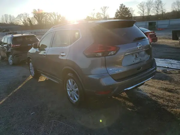 KNMAT2MT2KP507083 2019 NISSAN ROGUE - Image 2