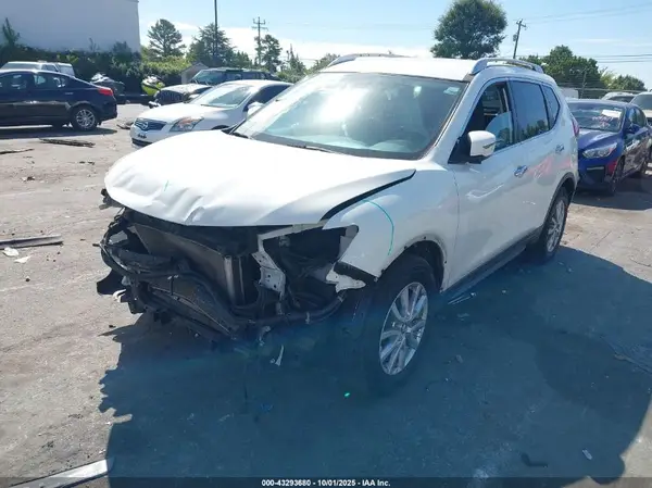 KNMAT2MT2KP526880 2019 NISSAN ROGUE - Image 2