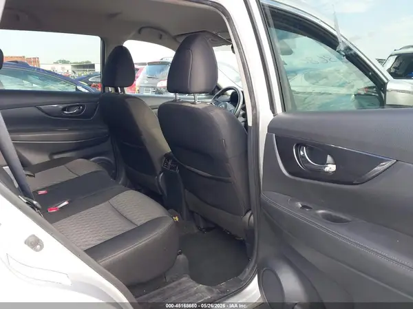 KNMAT2MT2KP532453 2019 NISSAN ROGUE - Image 8