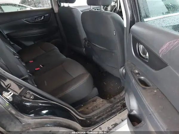 KNMAT2MT2KP557045 2019 NISSAN ROGUE - Image 8