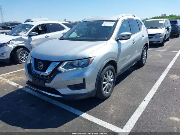 KNMAT2MT2LP504511 2020 NISSAN ROGUE - Image 2