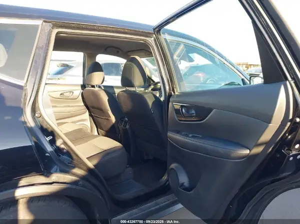 KNMAT2MT2LP537766 2020 NISSAN ROGUE - Image 8