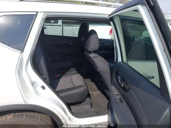 KNMAT2MT2LP541770 2020 NISSAN ROGUE - Image 8